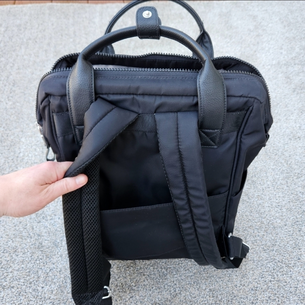 Baggallini Soho Backpack Black Laptop Purse Bag Carry On Travel Flight RFID EUC - Picture 15 of 16